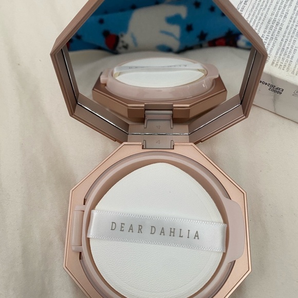 Dear Dahlia powder compact - Picture 3 of 3